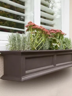 Fairfield Self-Watering Window Box, 4’ 11 Fairfield Self-Watering Window Box, 4’ -Deals The Garden & Yard Store 39345 09V tif 1