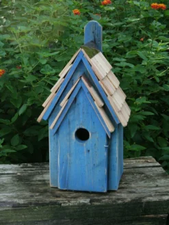 Heartwood Bluebird Manor Bird House -Deals The Garden & Yard Store 8591068bl 03v 1 heartwood bluebird manor bird house blue