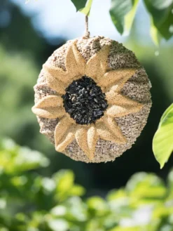 Songbird Tweets® Sunflower Wreath -Deals The Garden & Yard Store 8598119 5255 tif