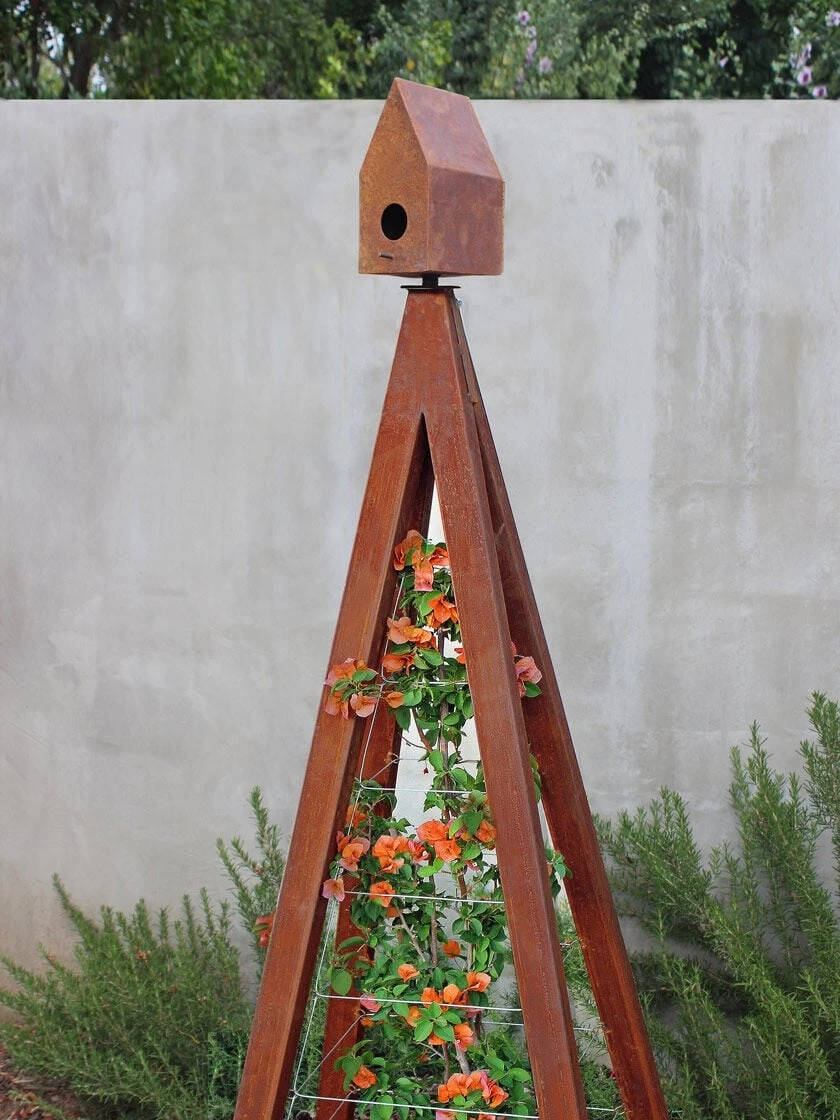 Bird Bungalow + Akoris Garden Tuteur Jr. 1 Bird Bungalow + Akoris Garden Tuteur Jr.