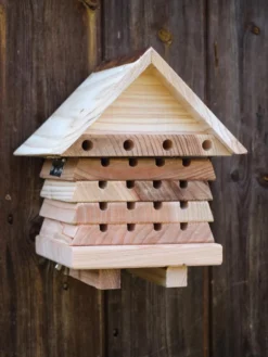 Solitary Bee Hive -Deals The Garden & Yard Store 8609060 09V tif