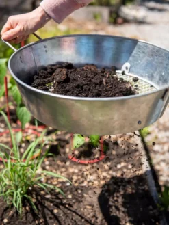 Gardener's Compost Soil Sifter -Deals The Garden & Yard Store 8611018 160 tif