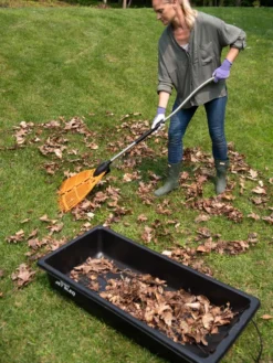 Gardener's Summer Sled -Deals The Garden & Yard Store 8611047 025 tif